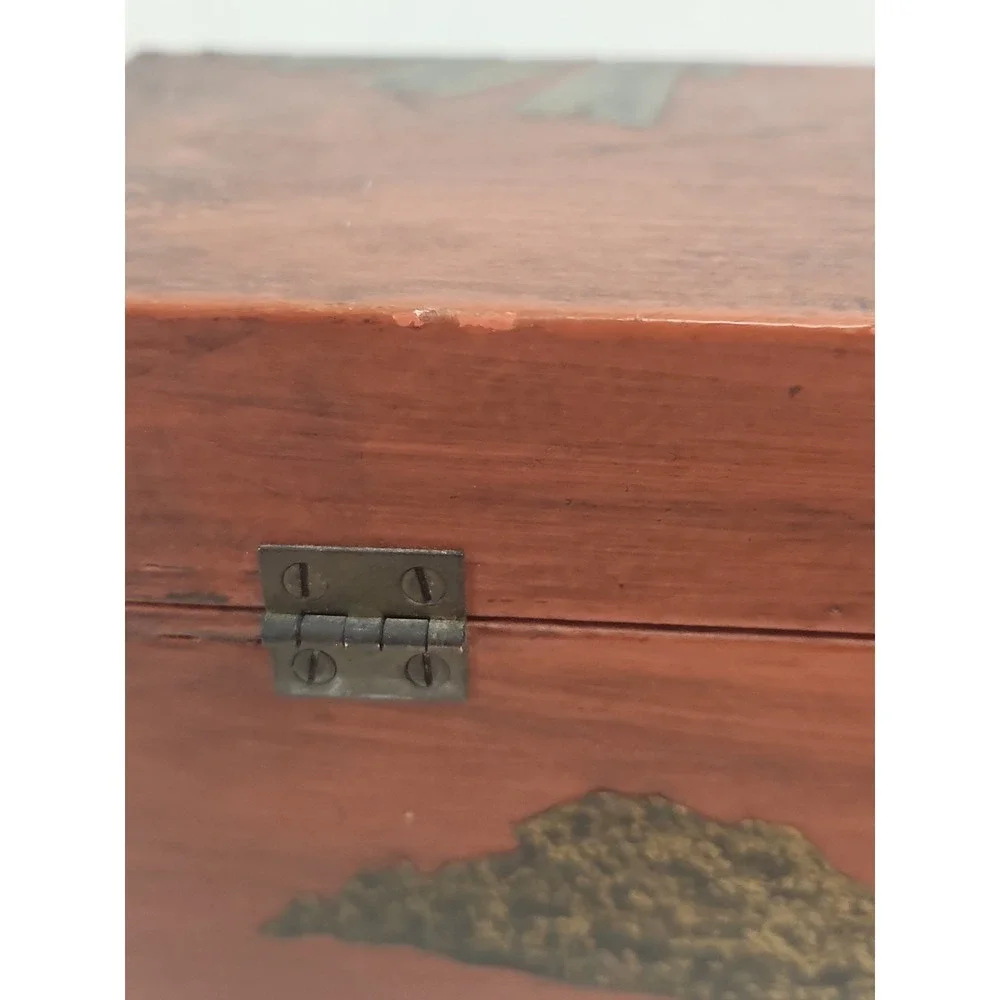 The Unbranded Brand retro wood